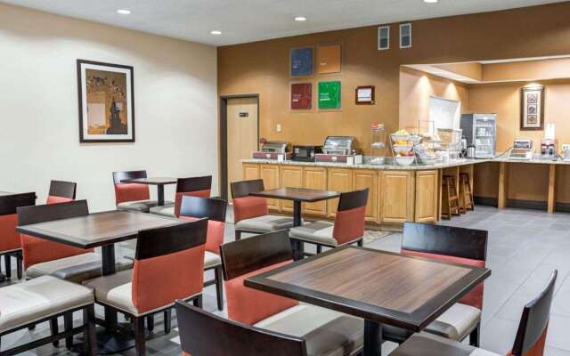 Comfort Suites Kansas City - Liberty