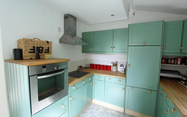 81 Eastgate