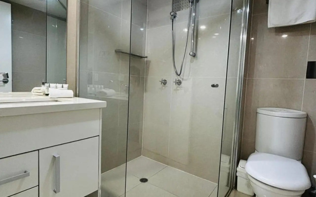 River Plaza Apartments