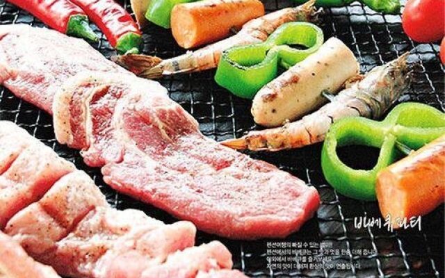 Ganghwa Punggyung gryujineon zip Pension