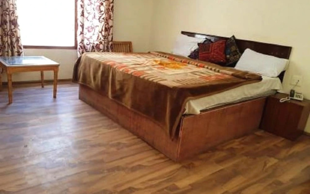 Janghu Hotel And Restaurant