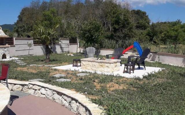 ANTIGONH COUNTRYSIDE VILLA !i