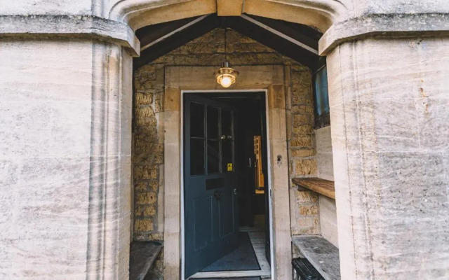 Old Bank Rooms