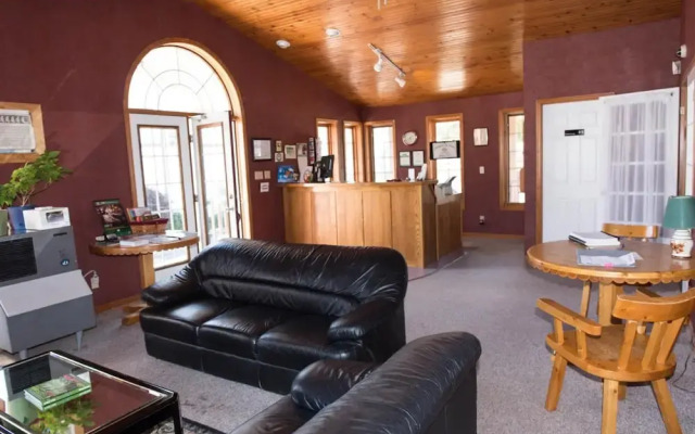 Cedar Lodge Motel