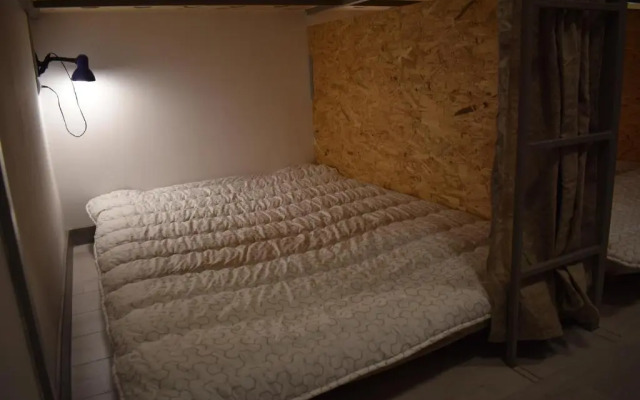 Sleep Studio Hostel