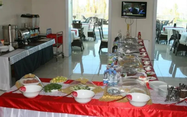 Elmali Hotel