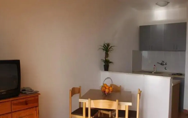 Mali Milocer Apartments