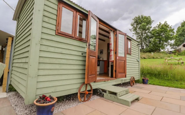 The Herdsman Luxury Shepherds Hut