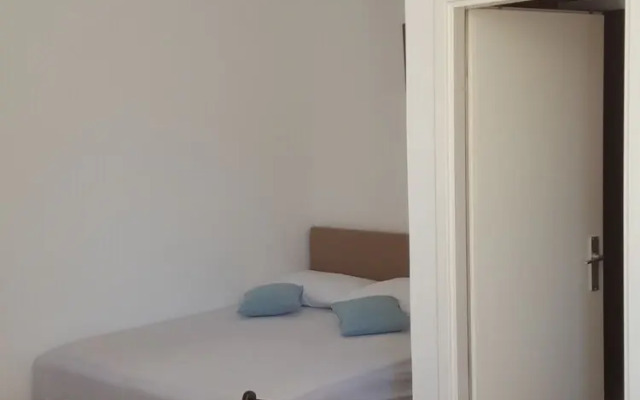 Studio apartment GIRO