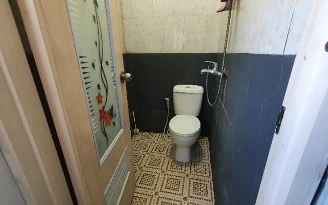 OYO 90368 Batu Adem Guest House