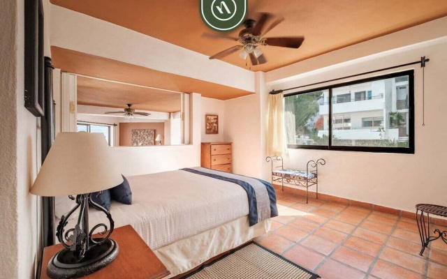 Amazing 2 BR Condo - Partial Oceanview - Pool