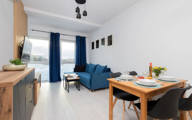 Ostoya Pucka Apartment by Renters