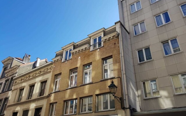 Parvis de Saint Gilles Apartments (Peymans)