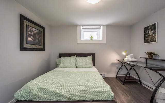 Spacious DAL & Downtown Apartments