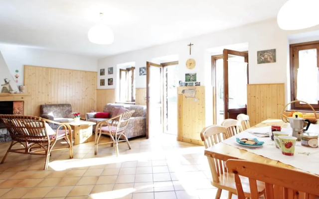 Belvilla by OYO Baita Silana