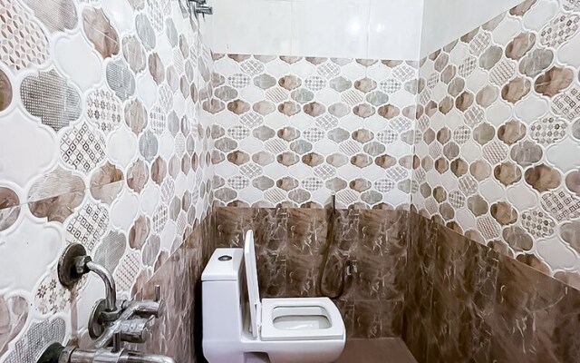 Roomshala 117 Shubham residency