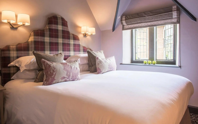 The Lygon Arms - an Iconic Luxury Hotel