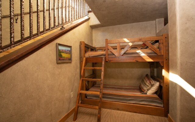 Cougar Ridge Resort, LLC