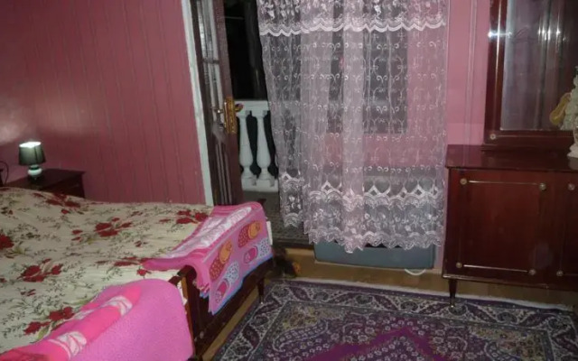 Guest House on Gogias Tsikhe