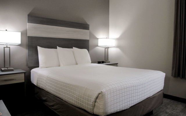 Baymont Inn & Suites by Wyndham Lafayette/Purdue Area
