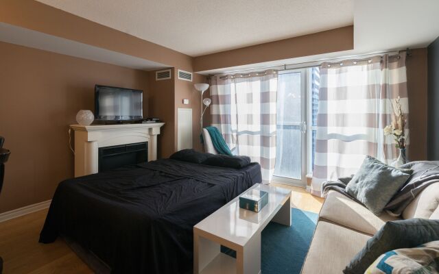 Applewood Suites - 1 BR Wellington West