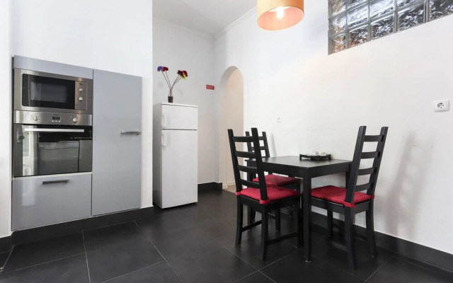 Lisbon Apartments in Anjos