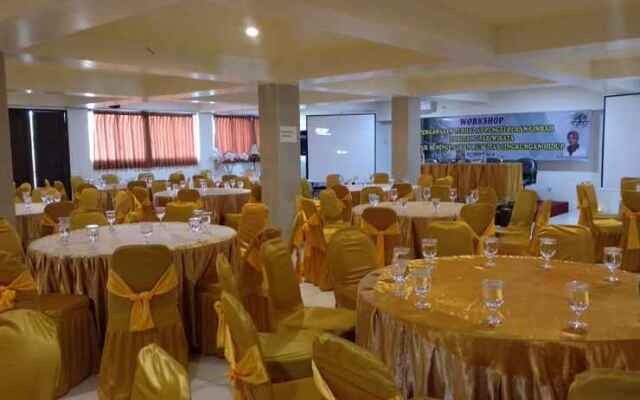 Votel Hotel DePratnya Kediri