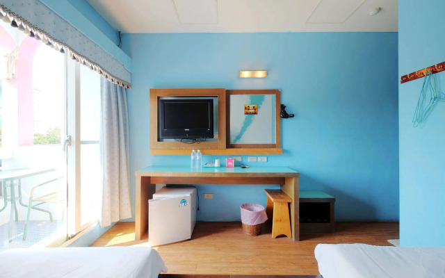 Summer Inn