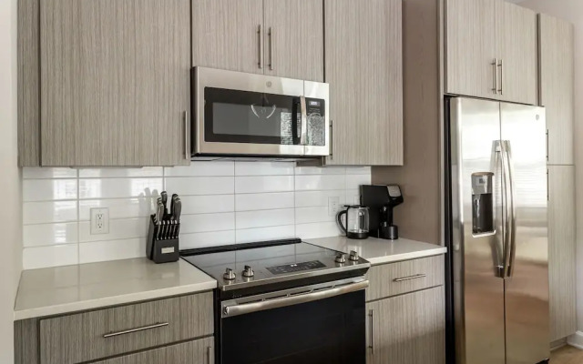 Kasa FreeMoreWest Charlotte