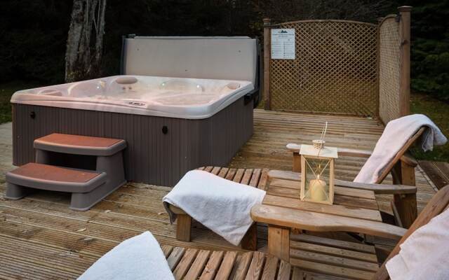 Four Pines Lodge