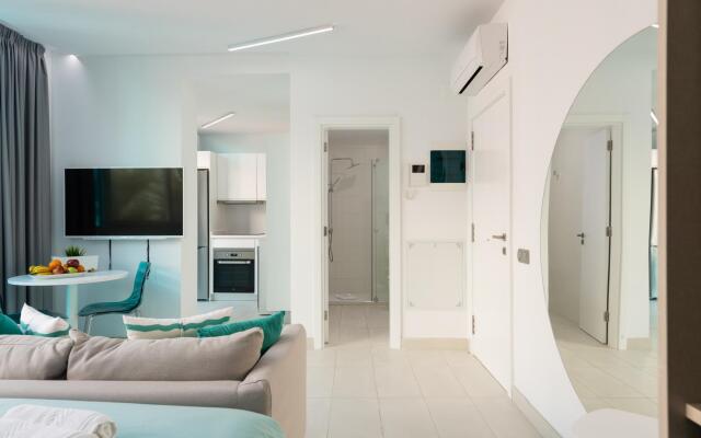 Edison Building 402 By CanariasGetaway
