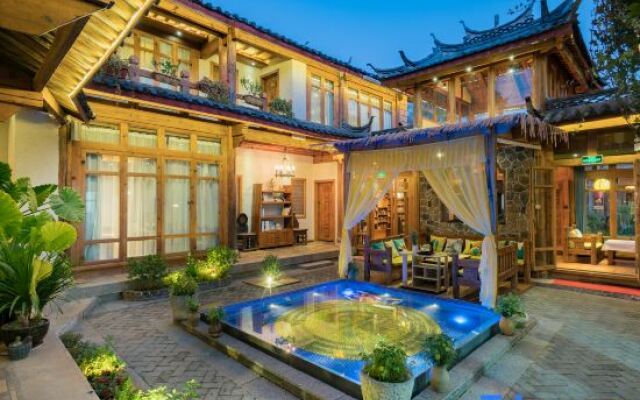 Tiancun Inn (Lijiang Shuhe Ancient Town)