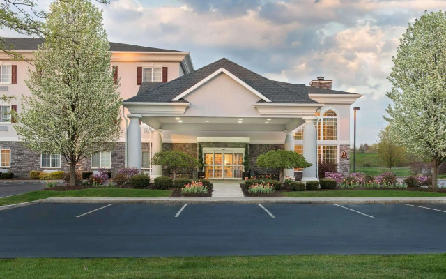 Comfort Inn & Suites East Greenbush - Albany