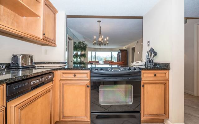 Yacht Club 7536 by Vtrips