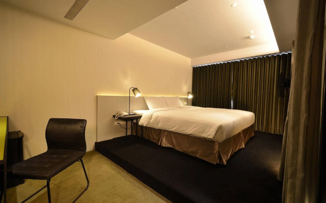 Vendome East Inn