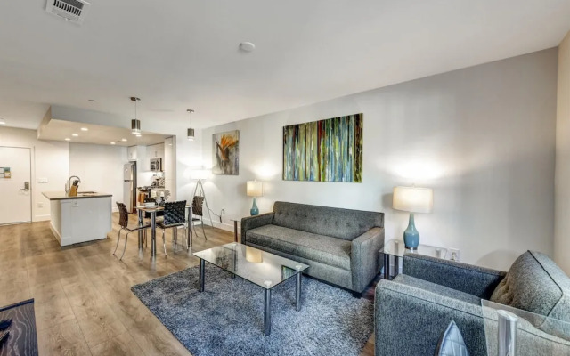 Global Luxury Suites Irvine