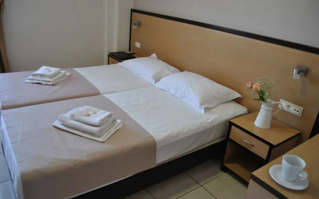 Theofilos City Hotel