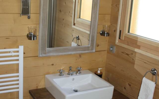 Luxurious Chalet in Le Chinaillon with Sauna