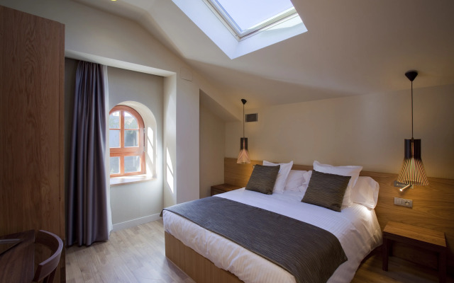 Hotel & Apartaments Vall de Núria