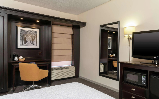 Hampton Inn Kent/Akron Area