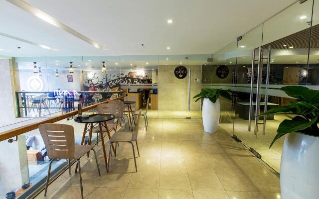 Avanti Hotel