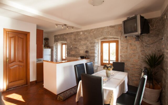 Apartments Villa Serventi