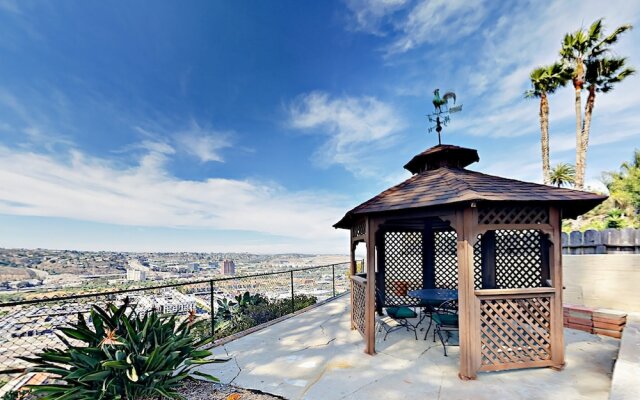 Home with Mission Valley Views by RedAwning