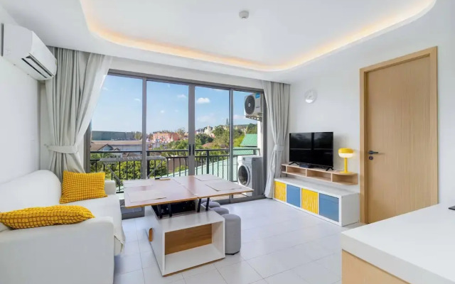 2BR Close to Beach  Pool Views C256