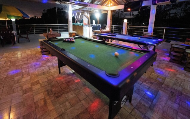 Edma Aparta Hotel
