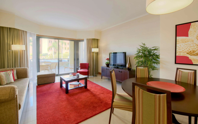 The Residences at Victoria	