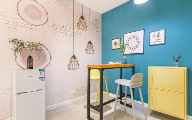 Zhengzhou Jinshui·CBD· Locals Apartment 00146910