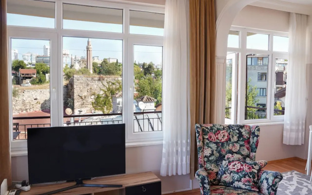 Nazende_beautiful Sea View Flat in Lovely Old Town