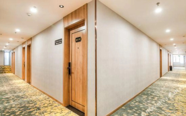 Wuhan E-House Boutique Hotel