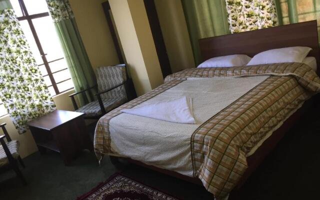 Hotel Himalaya Residency kanchenjunga view